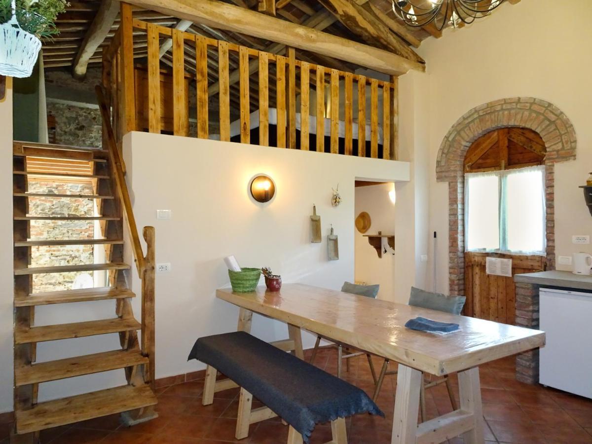 Agriturismo Anna-Rosa Legoli Eksteriør bilde